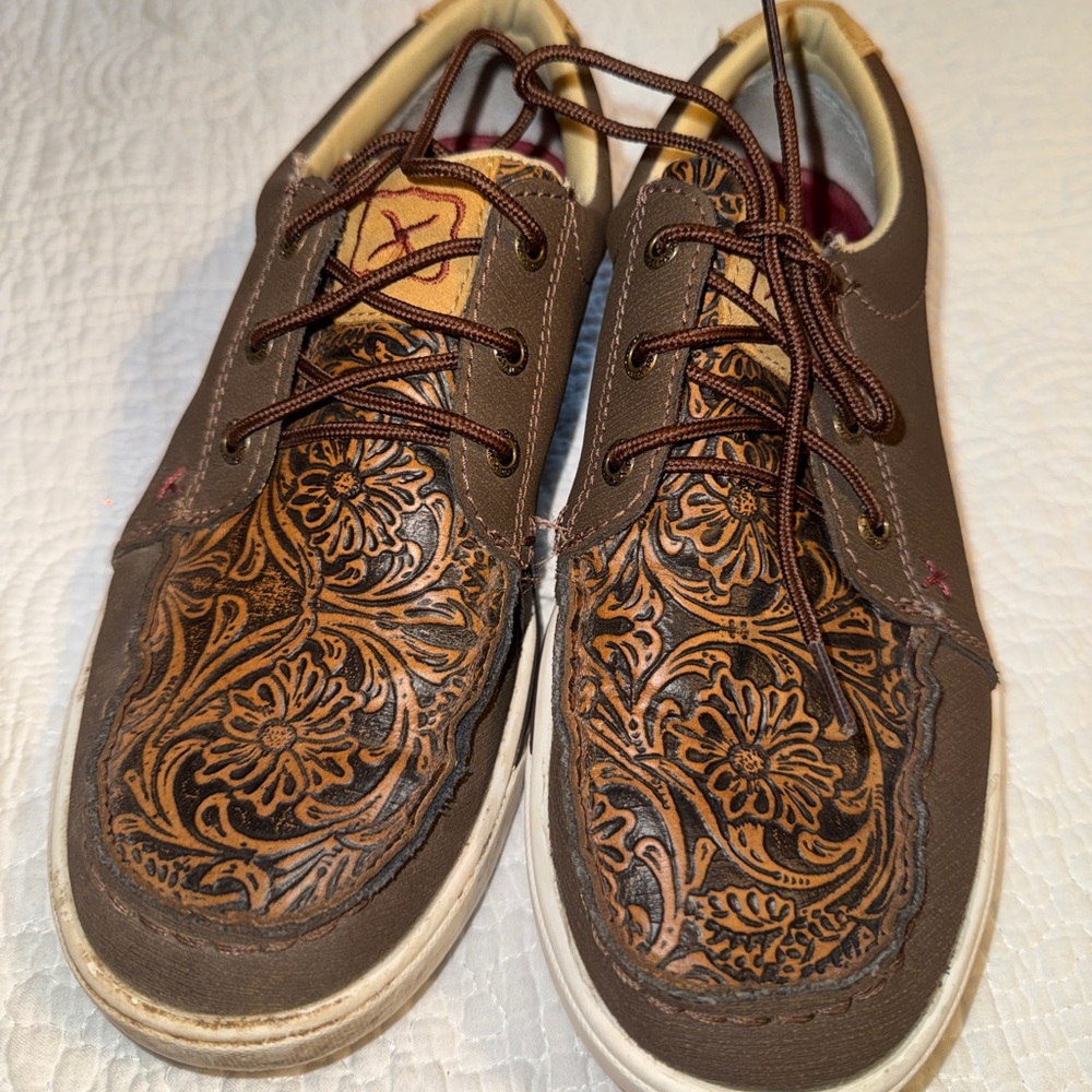 Twisted X Kicks casual shoes in cocoa and tooled brown leather.